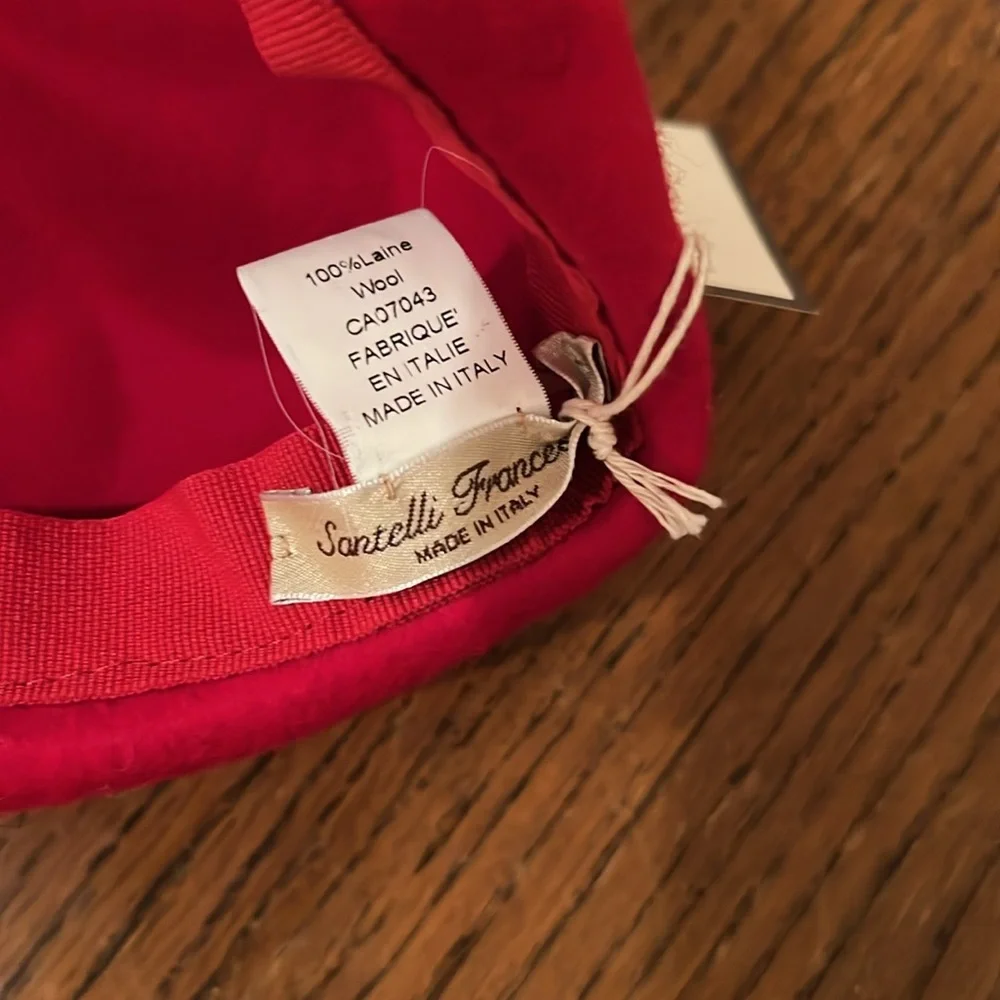 Santelli Francesca tags red wool